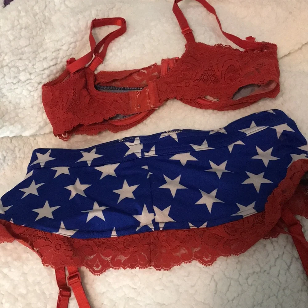 Trashy lingerie set - Picture 3 of 6